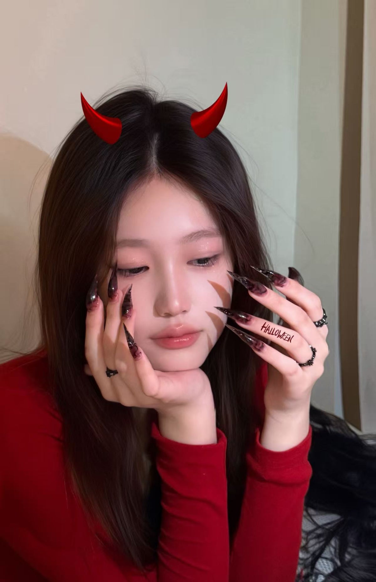 Claw Nails