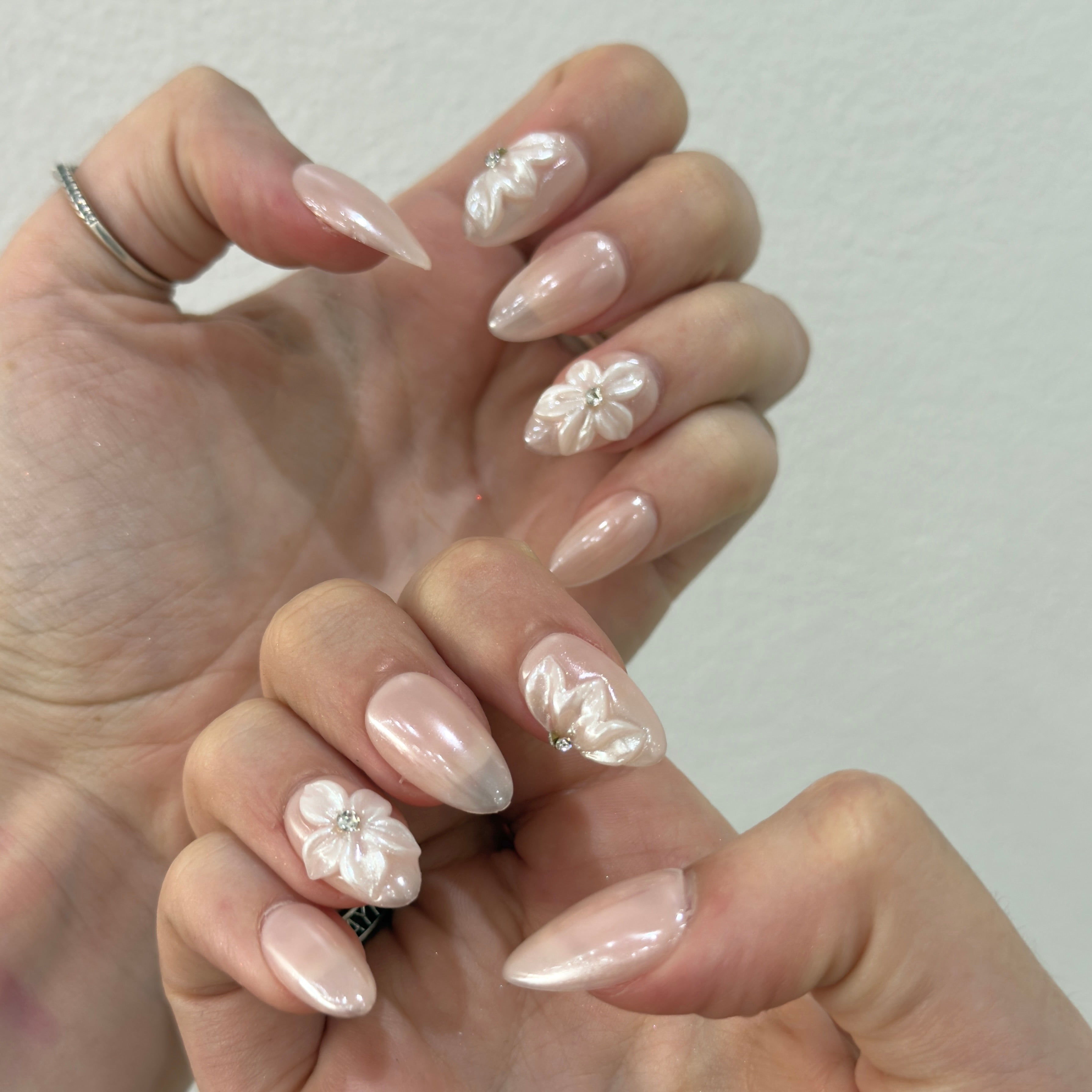 Milk Petal