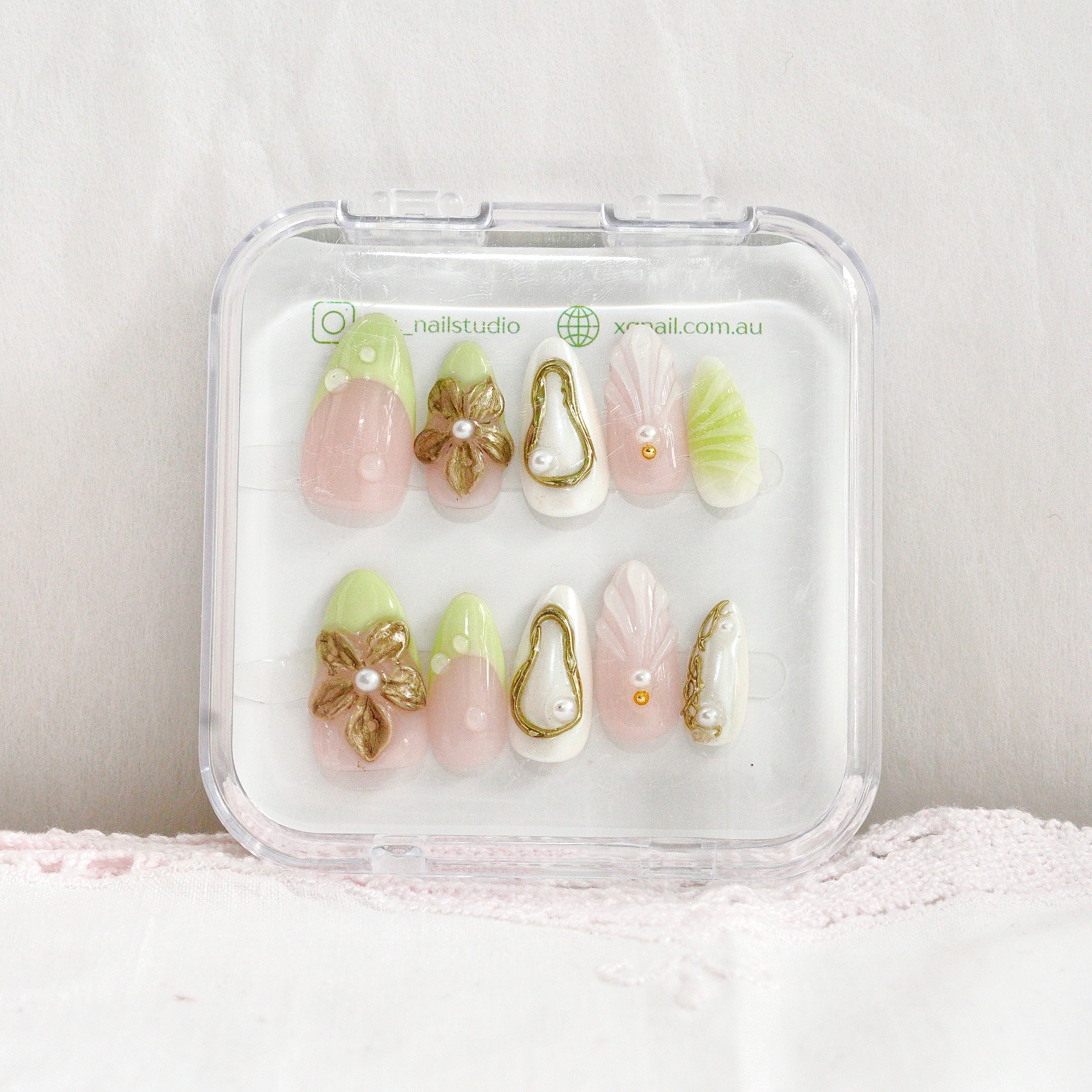 Pistachio 3D Floral
