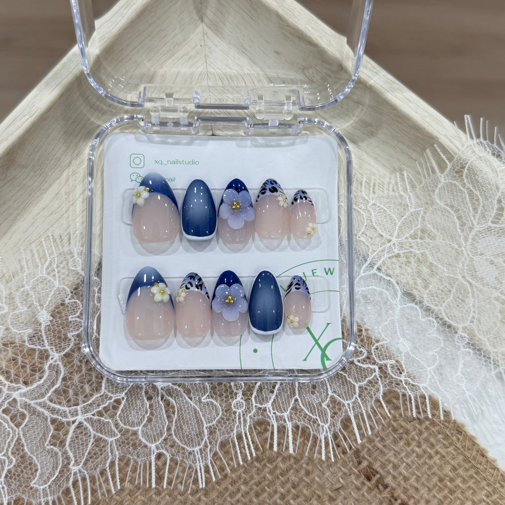 Navy Bloom