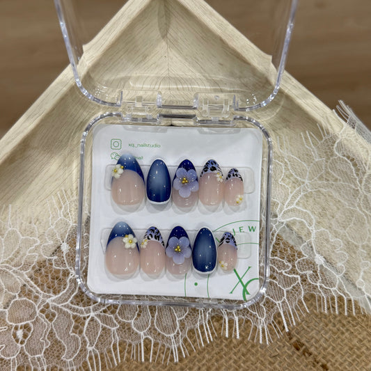 Navy Bloom