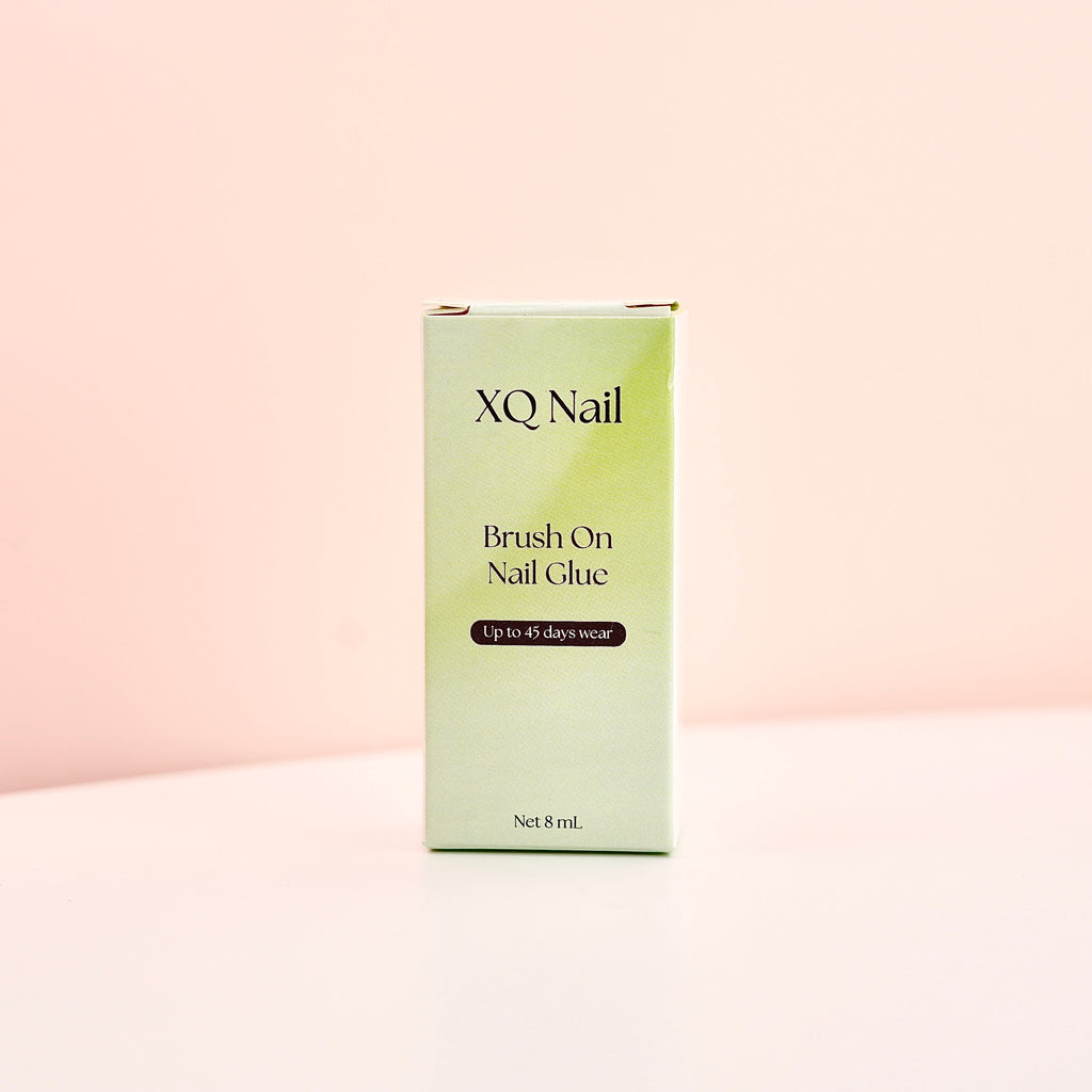 Brush on Nail Glue