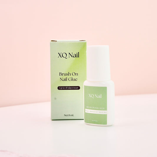 Brush on Nail Glue