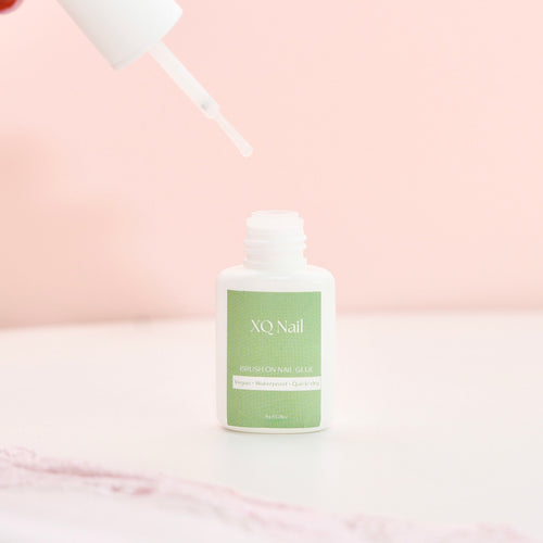 Brush on Nail Glue