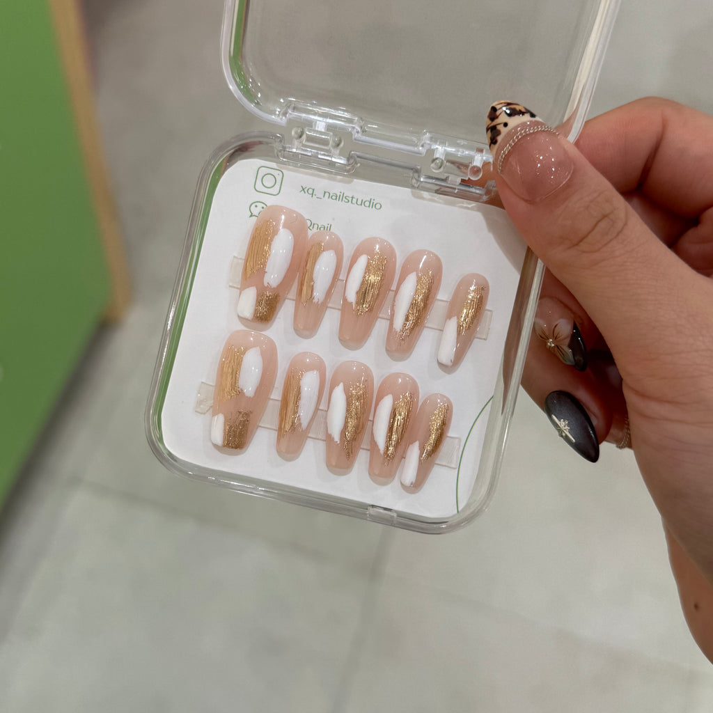 Nude Gold Brush